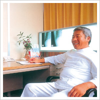 都和病院院長
